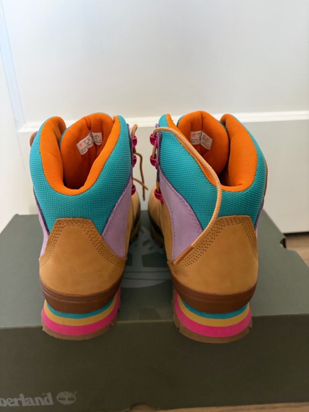 NIB - Timberland Euro Hiker Nubuck Hiking Boots with Teal & Purple Accents - 8 - Picture 2 of 8